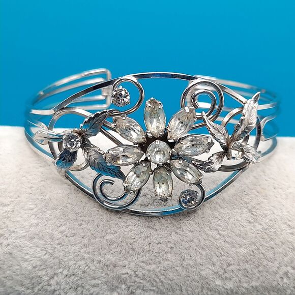 Vtg Prong Set Clear Rhinestone Crystal Silver Tone Cuff Bracelet Flower Leaves - Picture 9 of 10